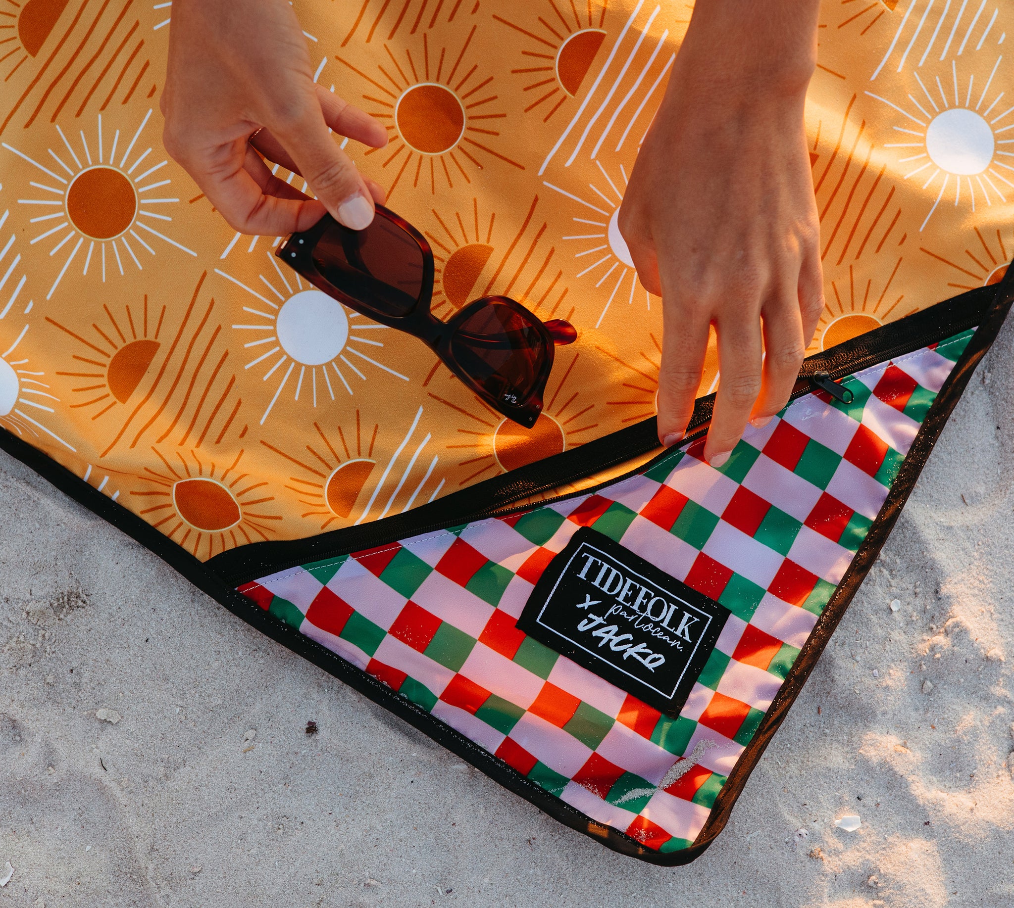 Puka Hyperlite Outdoor Blanket – Tidefolk